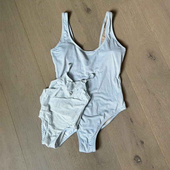 Mommy and Me Bathing Suit! - Picture 1 of 8